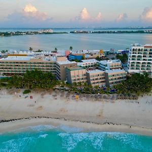 Flamingo Cancun All Inclusive